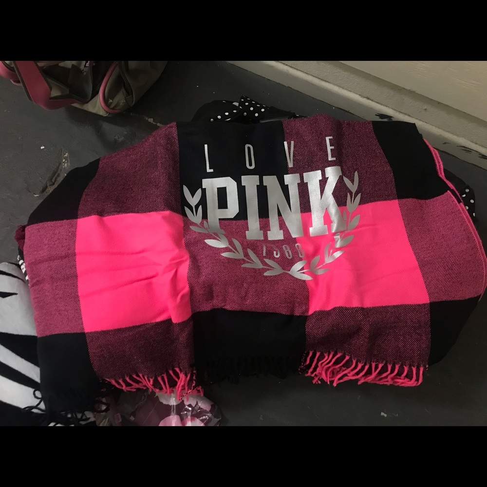 Victoria’s Secret pink throw